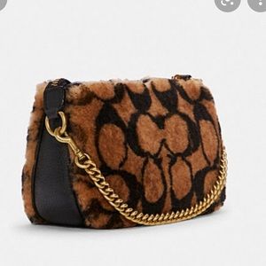 Coach x JLo Nolita 👜